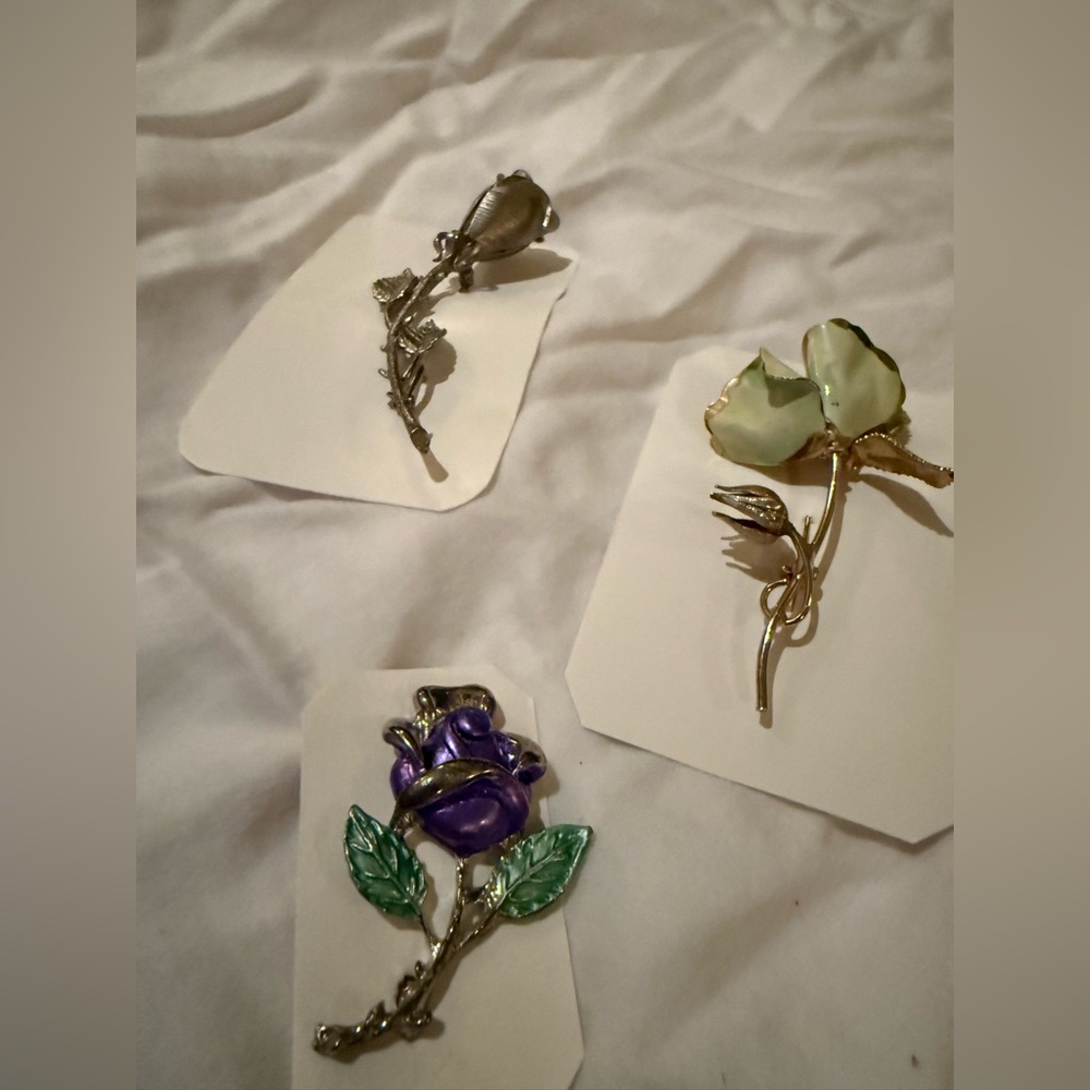 Elegant Silver and Purple Rose Brooch Set